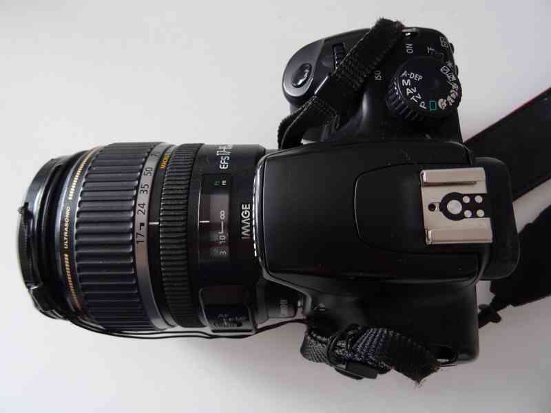 Zrcadlovka Canon EOS 1000D + objektiv EFS 17-85 mm - foto 2