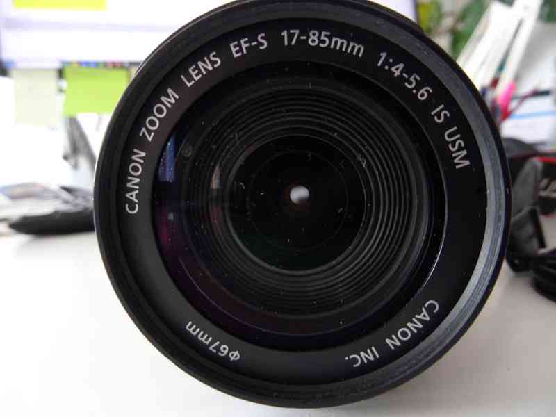 Zrcadlovka Canon EOS 1000D + objektiv EFS 17-85 mm - foto 4