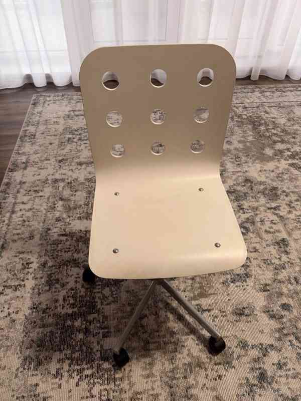 IKEA JULES – bílá otočná židle na kolečkách - foto 2