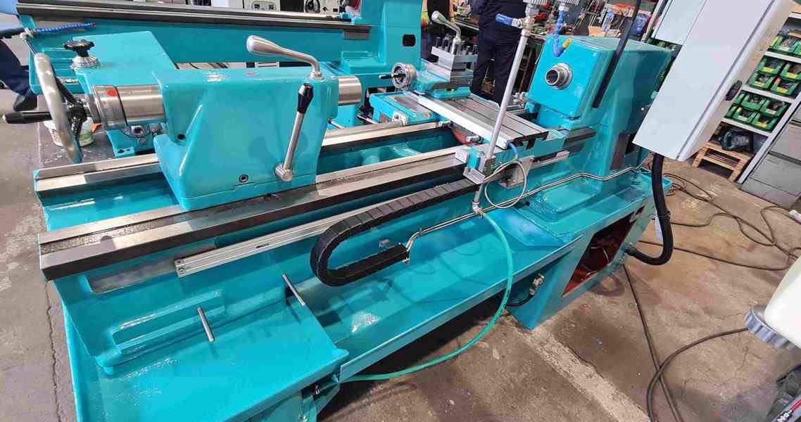 Soustruh SV 18 RA/1000 po GO v r. 2025 - foto 4