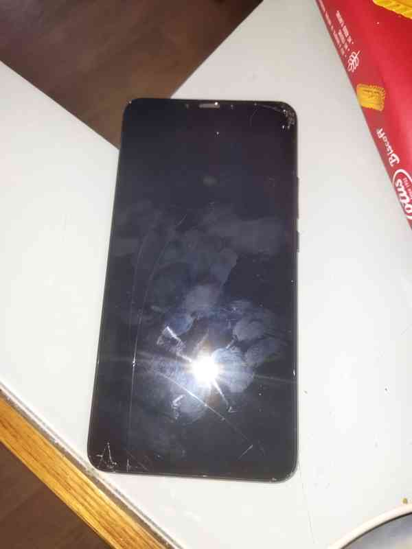 Mobilní telefon Xiaomi Mi Max 3 - foto 4