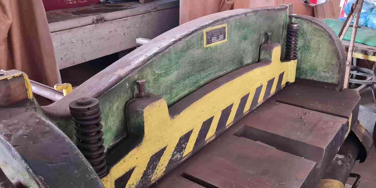 Použité tabulové nůžky NT 100/4, r. v. 1959 - foto 6