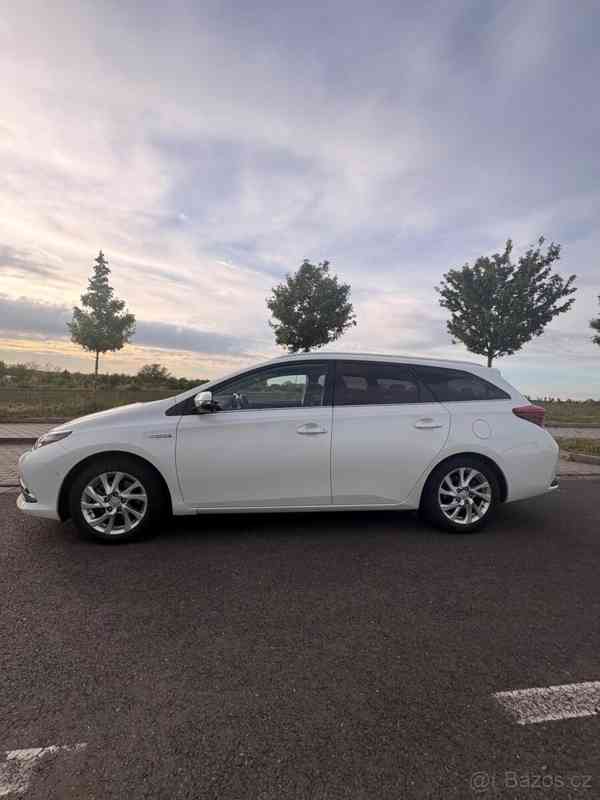 Toyota Auris 1,8 - foto 7