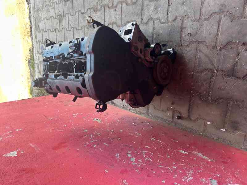 Motor 2,0i Peugeot 307 RFN 100KW Citroen C4 záruka - foto 2