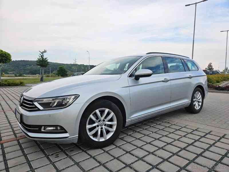 Volkswagen Passat 2,0   Variant Comfortline TDI 11 - foto 3