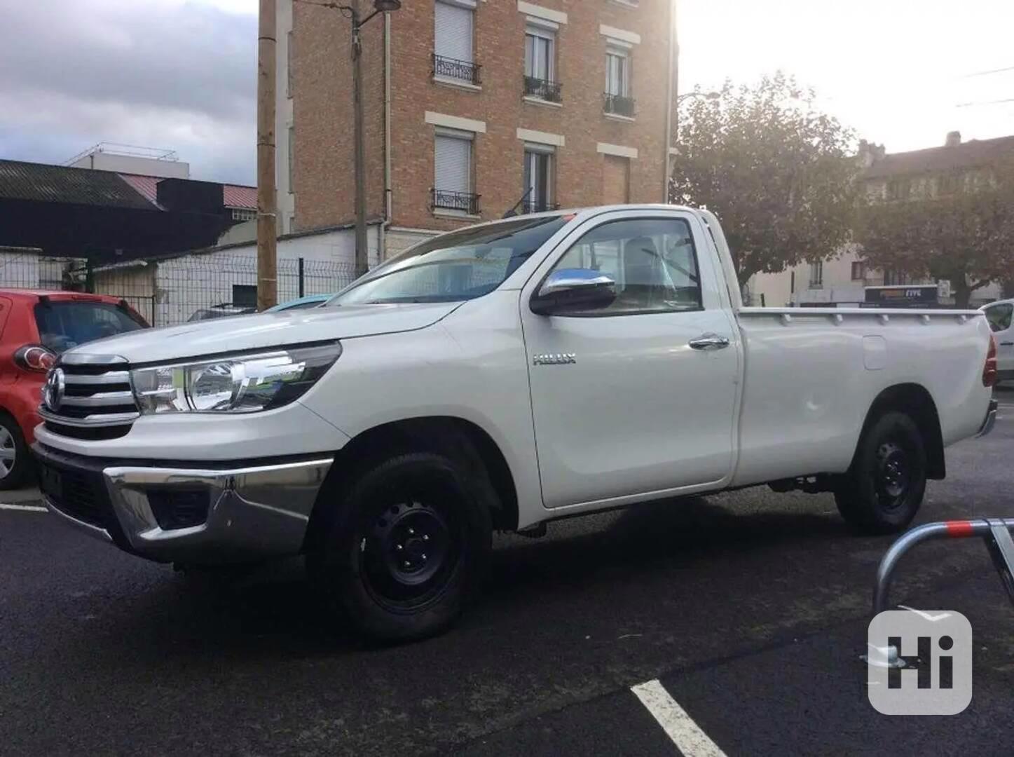 used Toyota Hilux 2022 Suv 4x4 white Single Cab - foto 1
