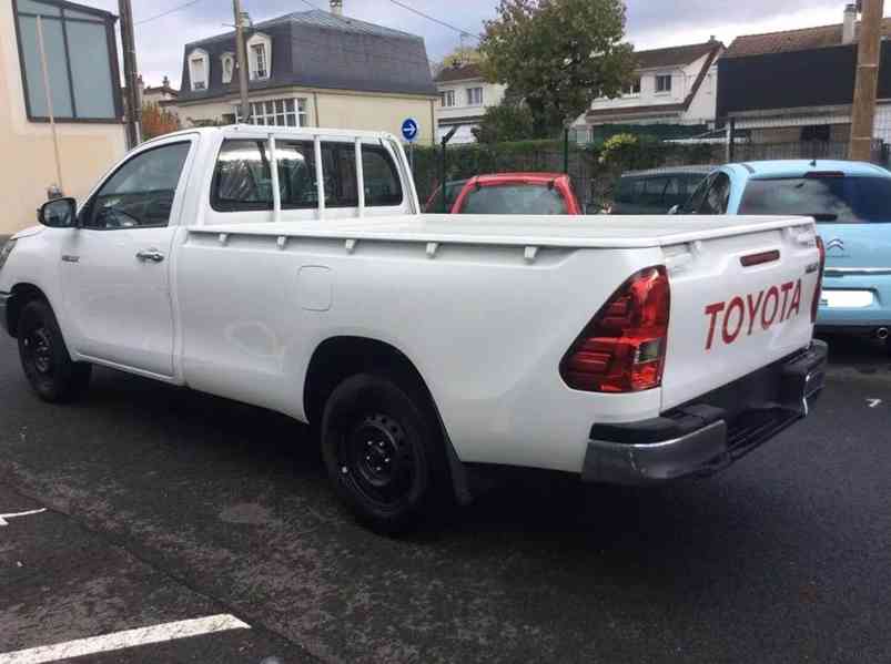 used Toyota Hilux 2022 Suv 4x4 white Single Cab - foto 3