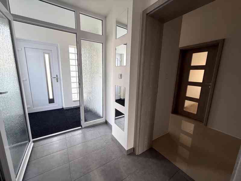NABÍDKA PRONÁJMU LUXUSNÍHO, PROSTORNÉHO BYTU 2+KK V RAJHRADĚ - foto 16