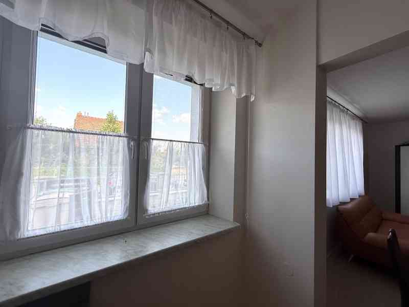 NABÍDKA PRONÁJMU LUXUSNÍHO, PROSTORNÉHO BYTU 2+KK V RAJHRADĚ - foto 3