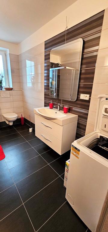 NABÍDKA PRONÁJMU LUXUSNÍHO, PROSTORNÉHO BYTU 2+KK V RAJHRADĚ - foto 17