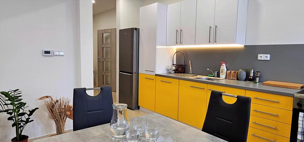 NABÍDKA PRONÁJMU LUXUSNÍHO, PROSTORNÉHO BYTU 2+KK V RAJHRADĚ - foto 8