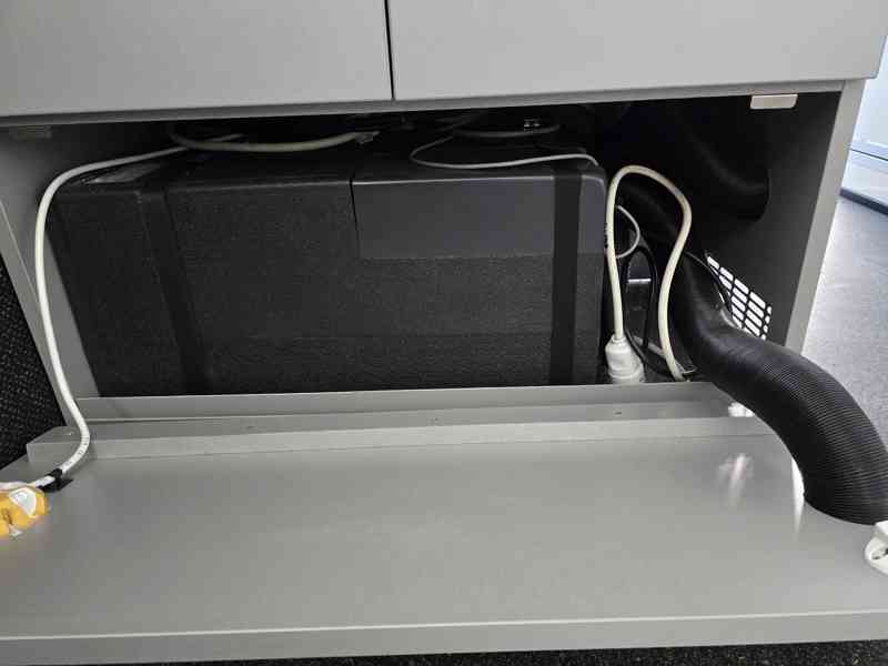 Mercedes Benz 519 CDI DK speciál 4x4 částečně pancéřovaný - foto 29