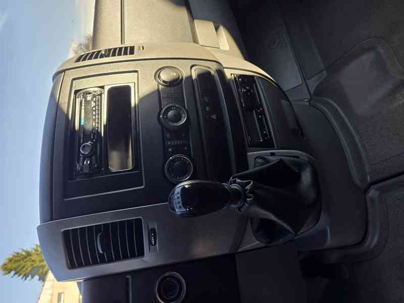 Mercedes Benz 519 CDI DK speciál 4x4 částečně pancéřovaný - foto 22