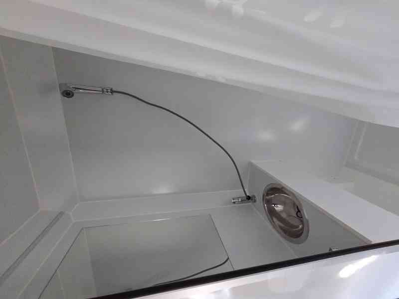 Mercedes Benz 519 CDI DK speciál 4x4 částečně pancéřovaný - foto 40