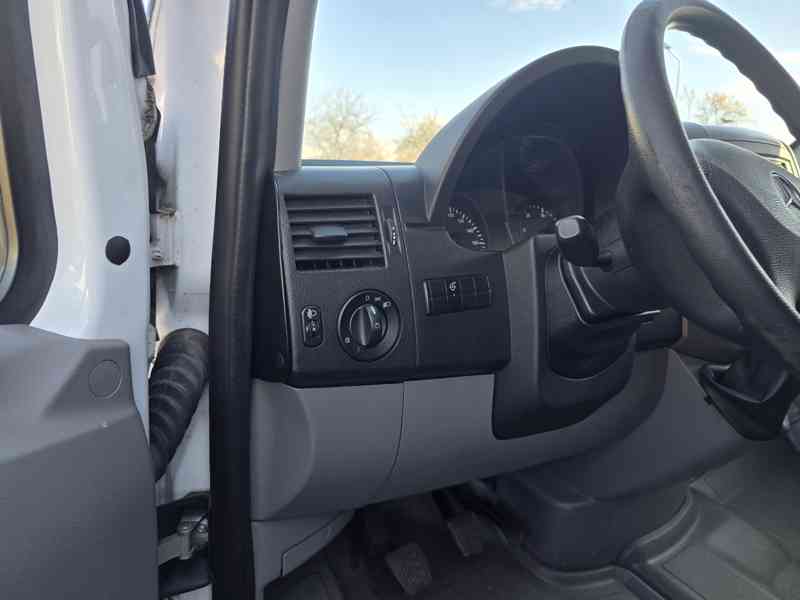 Mercedes Benz 519 CDI DK speciál 4x4 částečně pancéřovaný - foto 20