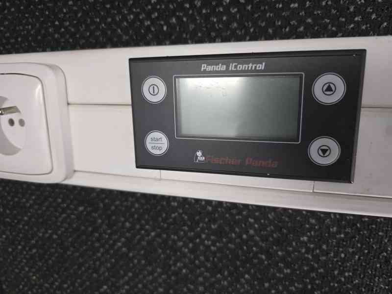 Mercedes Benz 519 CDI DK speciál 4x4 částečně pancéřovaný - foto 32