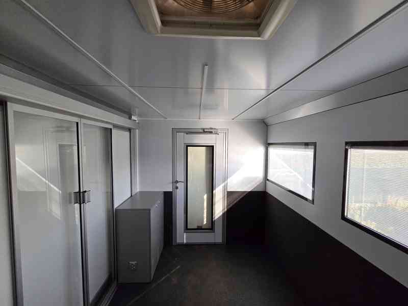 Mercedes Benz 519 CDI DK speciál 4x4 částečně pancéřovaný - foto 38