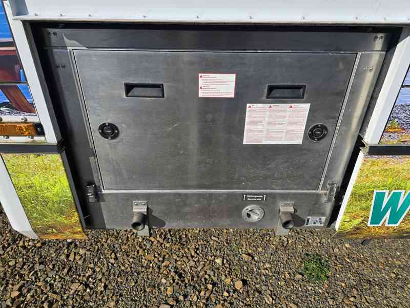 Mercedes Benz 519 CDI DK speciál 4x4 částečně pancéřovaný - foto 13