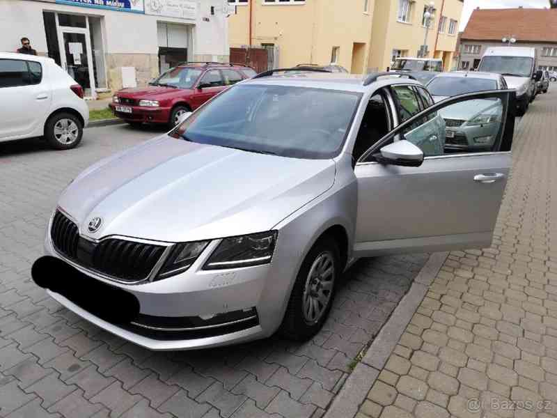 Škoda Octavia 1,6 - foto 1