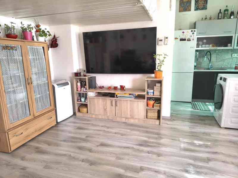 Náchod - prodej prostorného bytu v osobním vlastnictví - foto 3