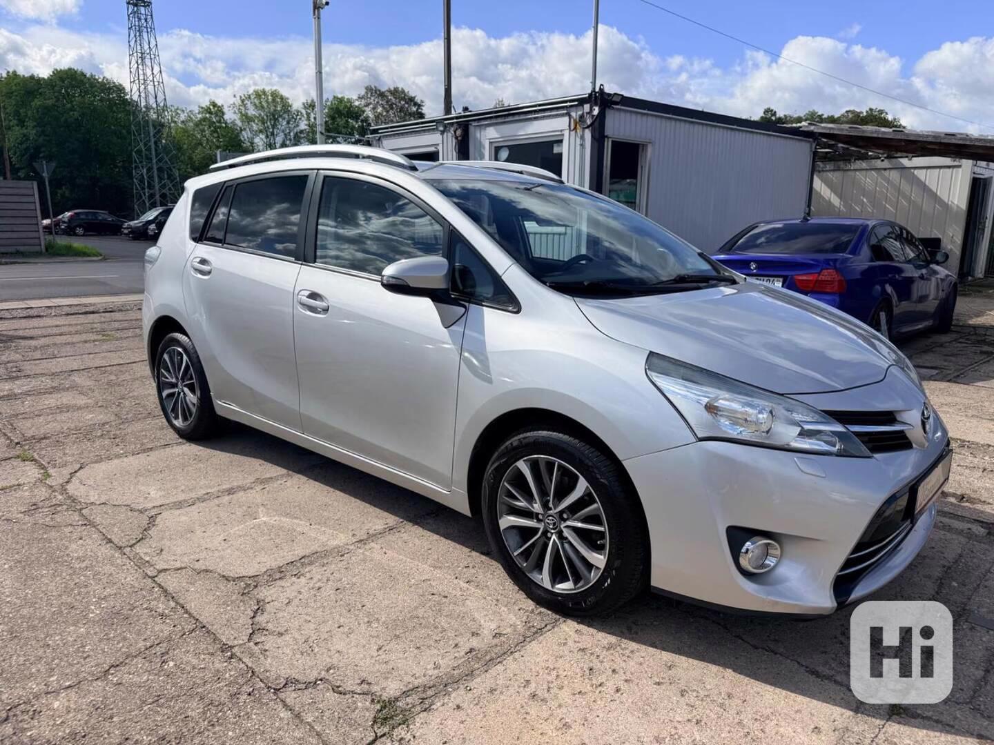Toyota Verso 1,8i Life 7míst benzín 108kw - foto 1