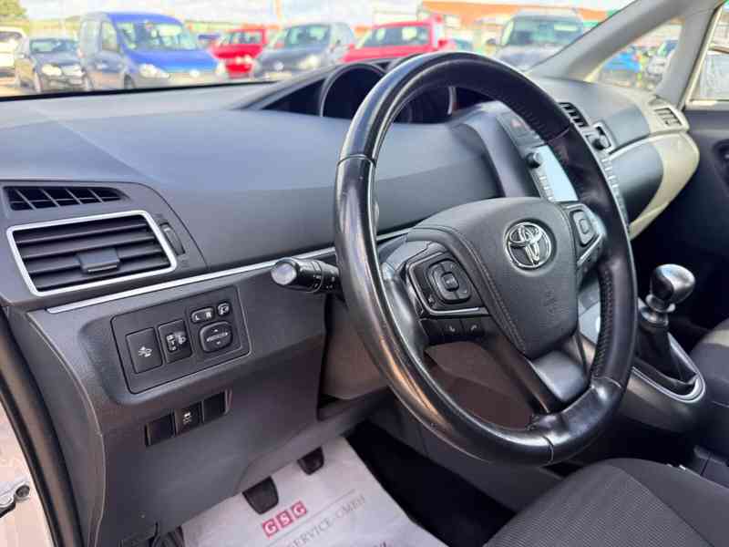 Toyota Verso 1,8i Life 7míst benzín 108kw - foto 12