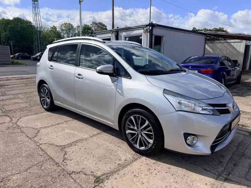 Toyota Verso 1,8i Life 7míst benzín 108kw - foto 1