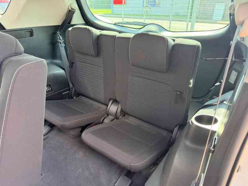 Toyota Verso 1,8i Life 7míst benzín 108kw - foto 7