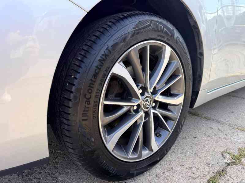 Toyota Verso 1,8i Life 7míst benzín 108kw - foto 19