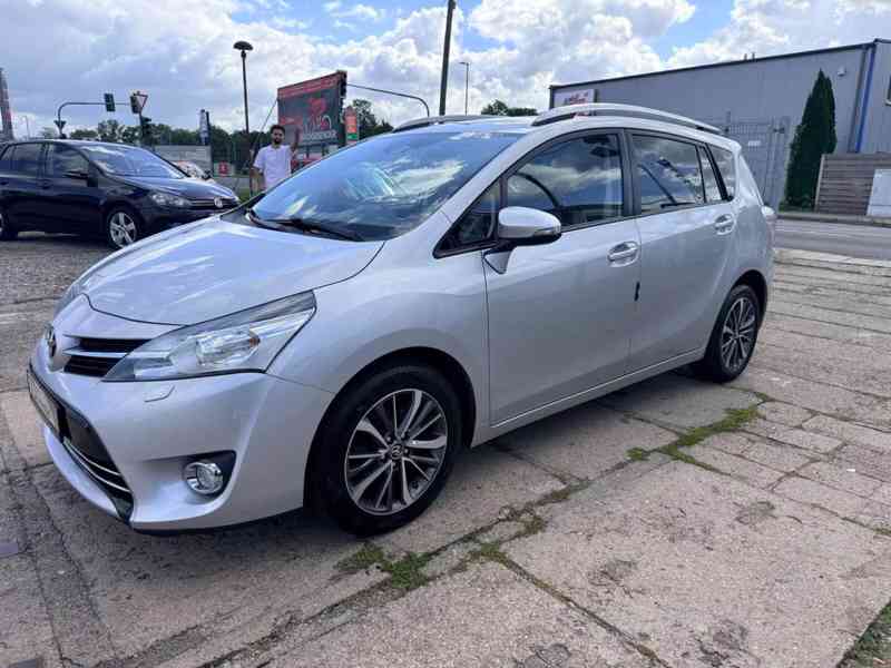 Toyota Verso 1,8i Life 7míst benzín 108kw - foto 13