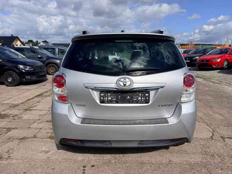 Toyota Verso 1,8i Life 7míst benzín 108kw - foto 5