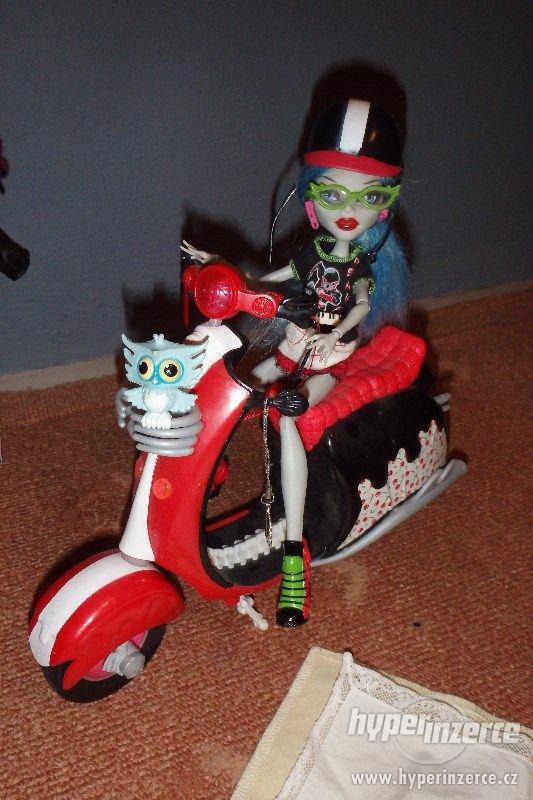 Panenka Monster High Gholie + motorka - foto 2