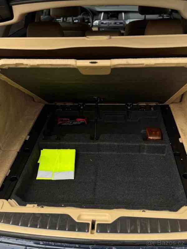 BMW Řada 5 2,0   520d XDrive - foto 7