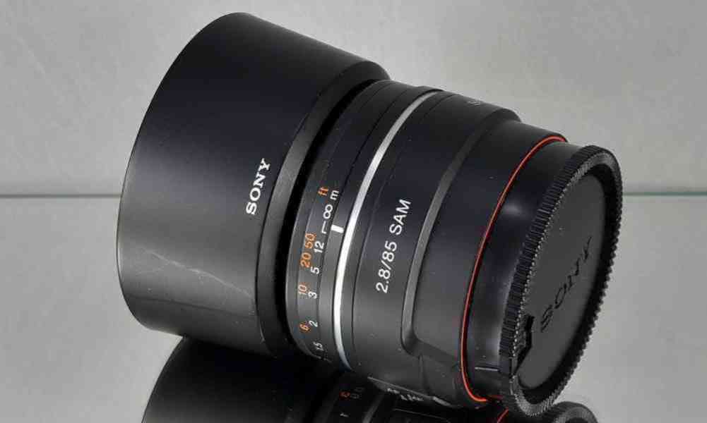 Sony 85mm f/2,8 SAM **Full Frame PEVNÝ Objektiv - foto 9