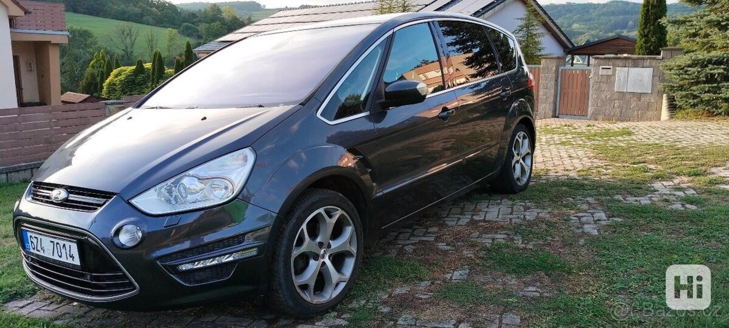 Ford S-MAX 2,2   TDCI Titanium 2010, 7 míst - foto 1