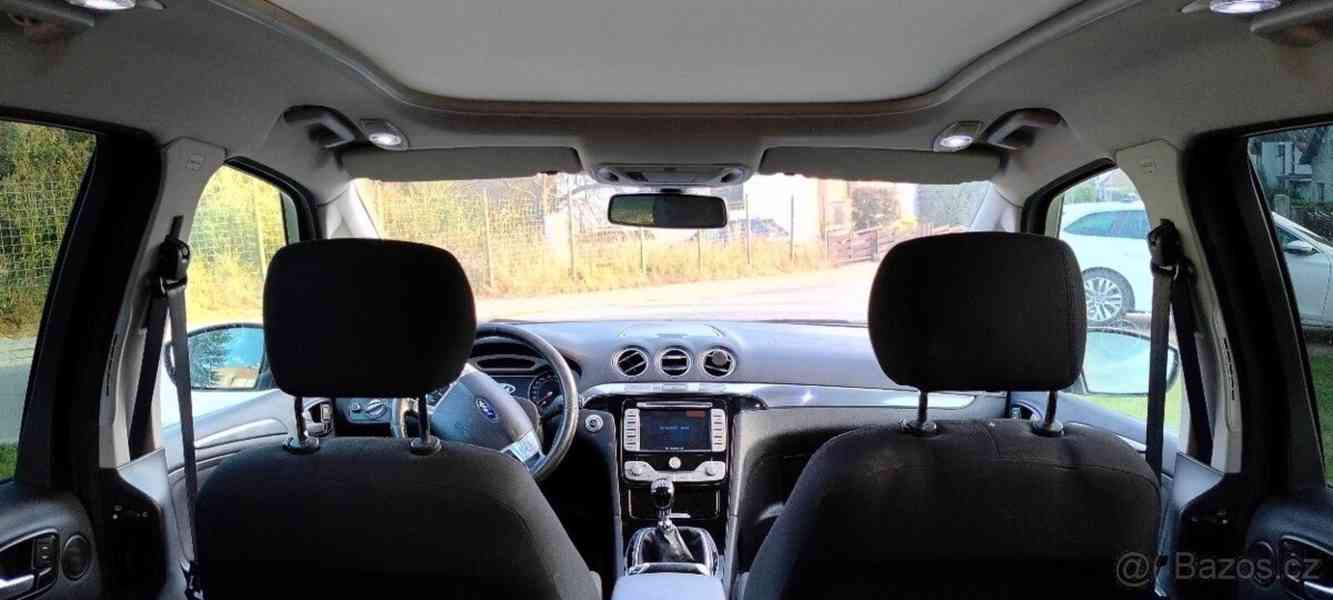 Ford S-MAX 2,2 TDCI Titanium 2010, 7 míst - foto 11