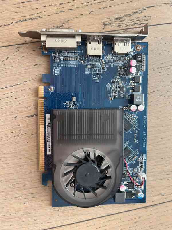 Radeon HD7570 2GB GDDR3