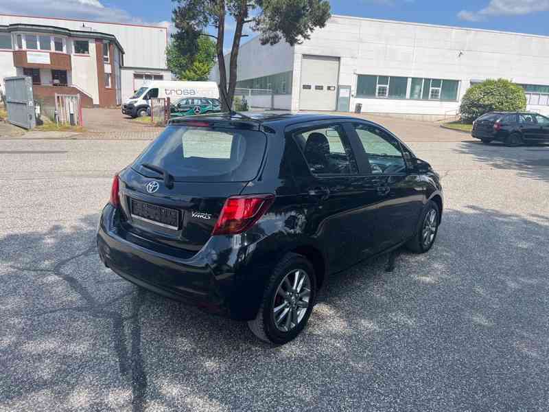 Toyota Yaris 1.33 Comfort Aut. benzín 73kw - foto 15