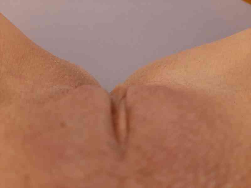 pokud chceš sex bez... s výsríkem do mne jsem k dispozici - foto 2