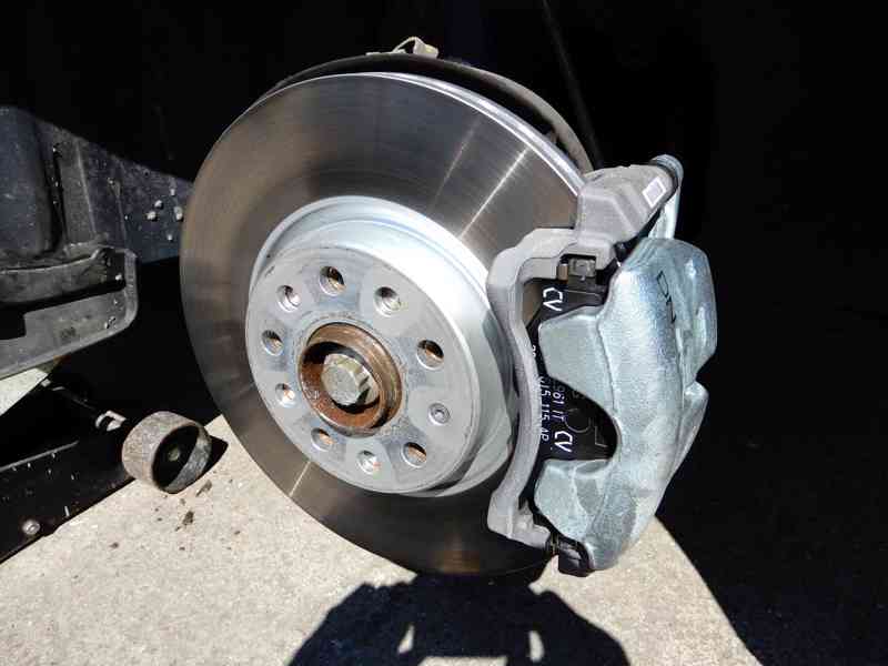 Škoda Superb 3 kombi 2.0 TDi 110KW DSG Style - foto 12