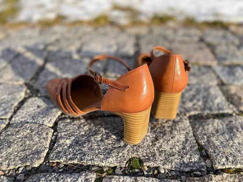 Dámské kožené elegantní sandály, Tamaris, 38 - foto 5