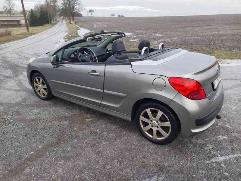 Peugeot 207 CC cabrio 1.6 88Kw RV.2008 TAŽNÉ - NOVÁ STK - foto 5