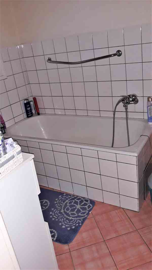 1 studentka do 2.lůž. pok. v 2,5+1, studentský byt, centrum - foto 9