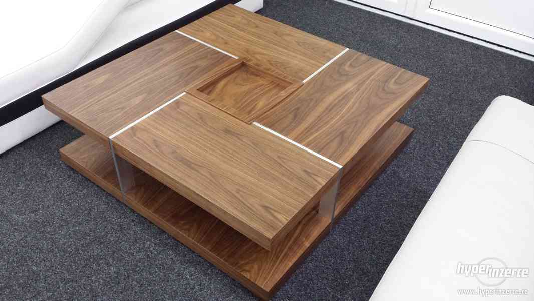 Nový konferenční stůl Quadro - vlašský ořech - foto 1