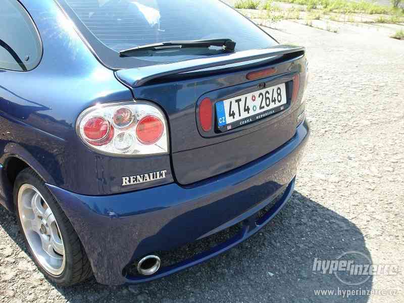 Renault Megane Coupe 2.0 16v 108kW rv. 98 - foto 4