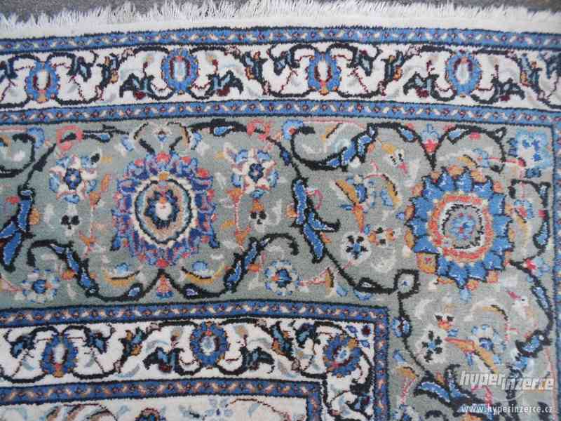 ručně tkaný perský koberec - foto 2