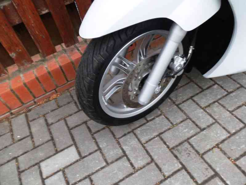 Yamaha x City 250 (2013) - foto 17