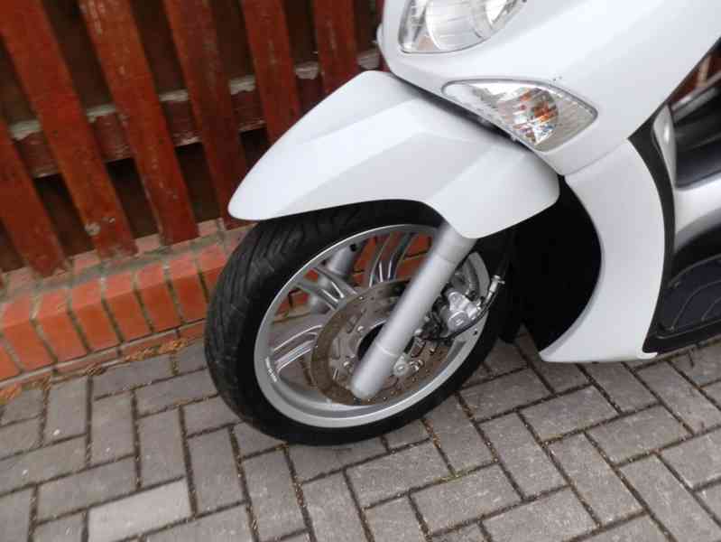 Yamaha x City 250 (2013) - foto 8