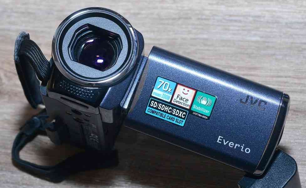 Digitální videokamera JVC Everio GZ -MS150 *brašna - foto 5