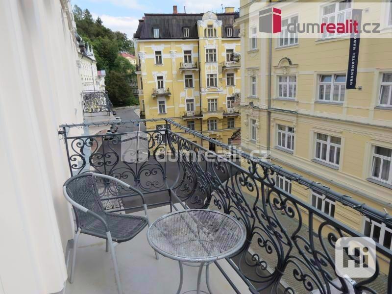 Nádherný precizně a kvalitně rekonstruovaný byt - byt 3+kk s balkonem v ulici Ibsenova - Mariánské Lázně - foto 13